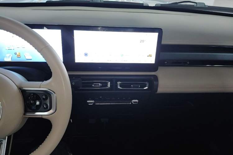 Used Baojun Spark 2023 Intelligent Premium Edition Audio And AC Panel