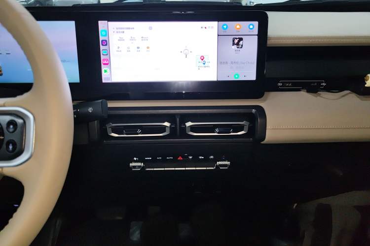 Used Baojun Spark 2023 Intelligent Premium Edition Audio And AC Panel