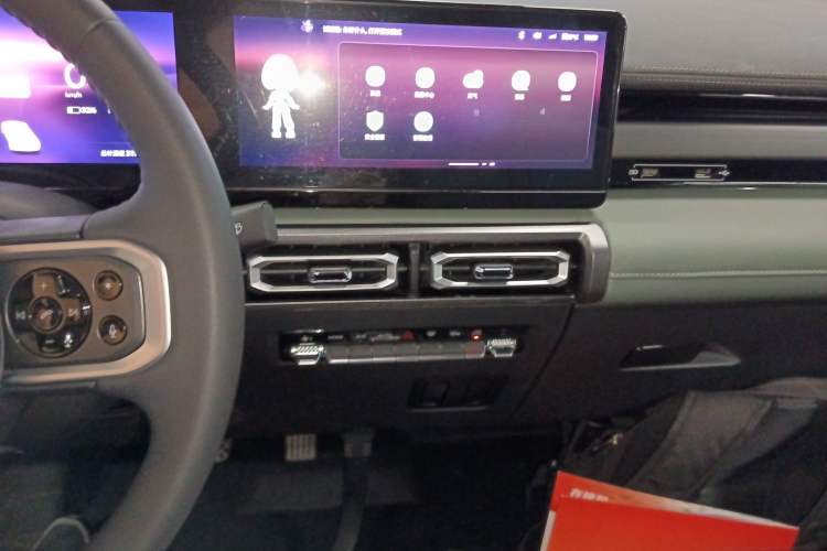Used Baojun Spark 2023 Intelligent Premium Edition Audio And AC Panel