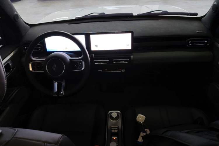 Used Baojun Spark 2023 Flagship Edition Center Console