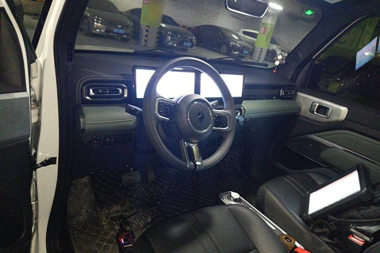 Used Baojun Spark 2023 Flagship Edition Center Console
