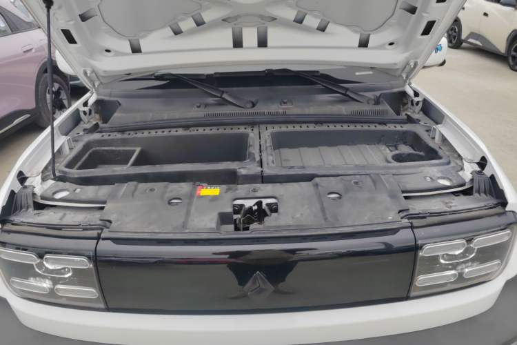 Used Baojun Spark 2023 Flagship Edition Engine Bay