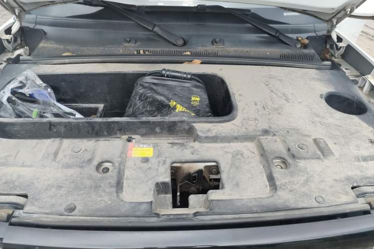 Used Baojun Spark 2023 Flagship Edition Engine Bay