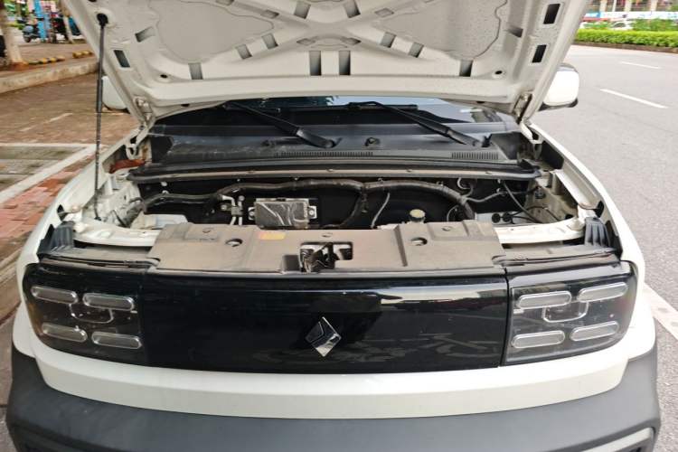 Used Baojun Spark 2023 Intelligent Premium Edition Engine Bay