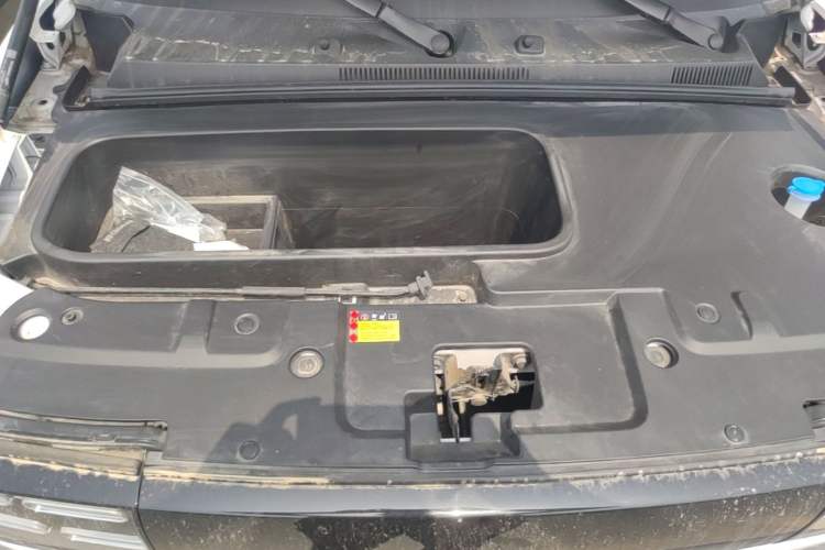Used Baojun Spark 2023 Flagship Edition Engine Bay