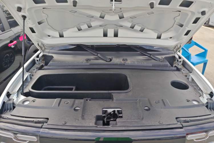 Used Baojun Spark 2023 Flagship Edition Engine Bay