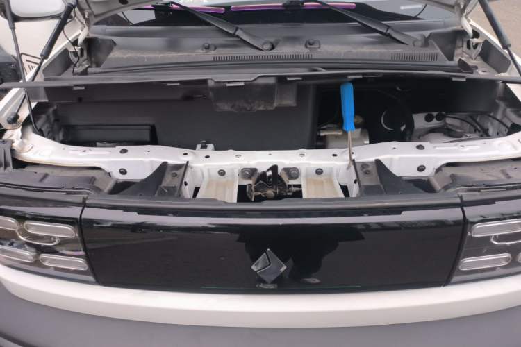 Used Baojun Spark 2023 Intelligent Premium Edition Engine Bay