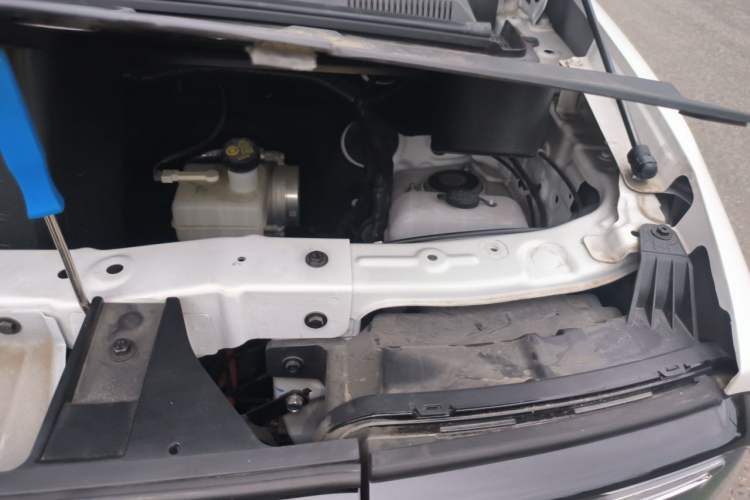 Used Baojun Spark 2023 Intelligent Premium Edition Engine Bay Left