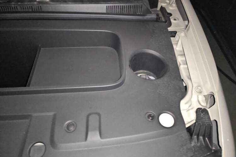 Used Baojun Spark 2023 Intelligent Premium Edition Engine Bay Left