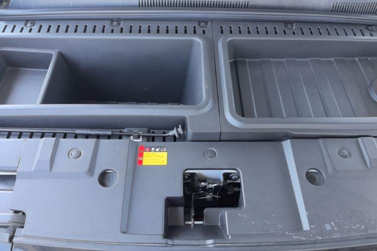 Used Baojun Spark 2023 Flagship Edition Engine Bay
