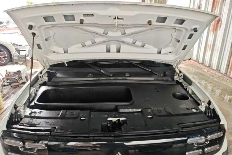 Used Baojun Spark 2023 Intelligent Premium Edition Engine Bay