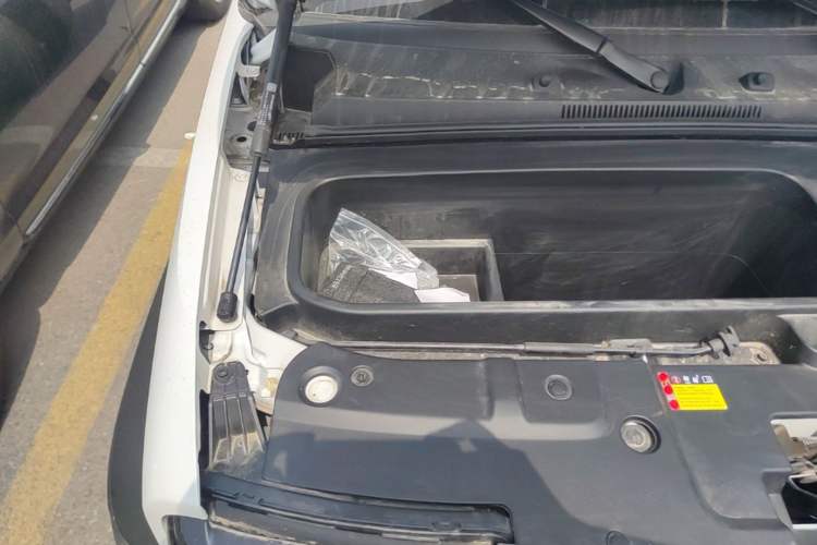 Used Baojun Spark 2023 Flagship Edition Engine Bay Right