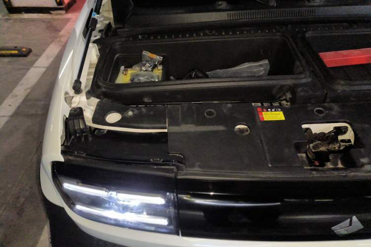 Used Baojun Spark 2023 Intelligent Premium Edition Engine Bay Right