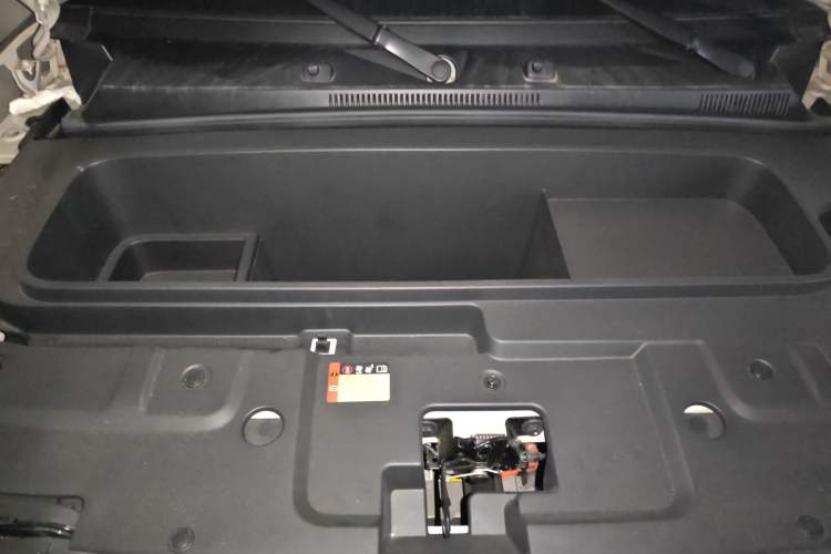 Used Baojun Spark 2023 Intelligent Premium Edition Engine Bay