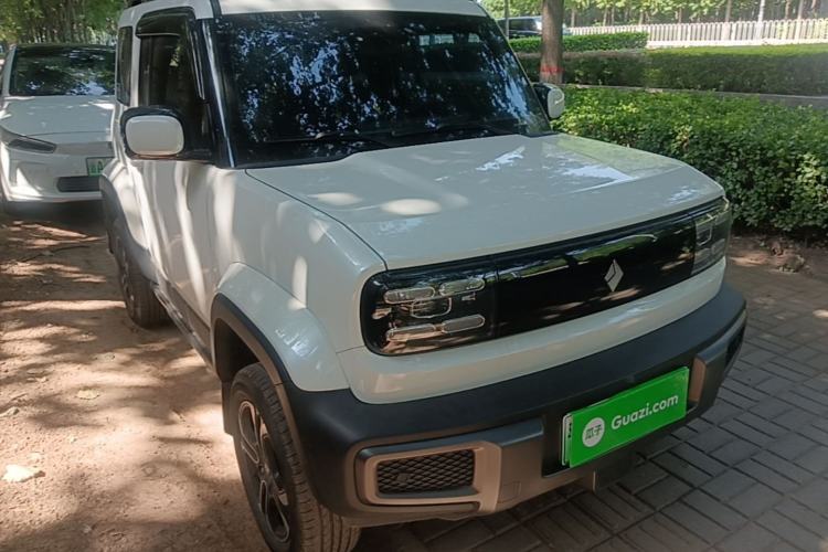 Used Baojun Spark 2023 Flagship Edition Front Right 45 Deg