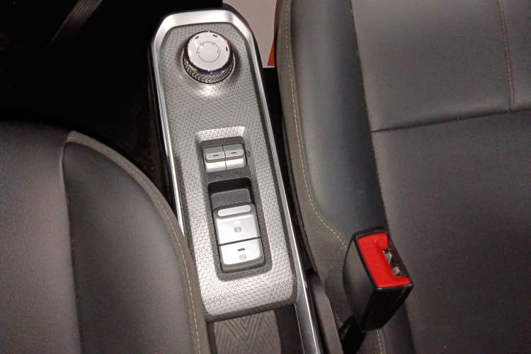 Used Baojun Spark 2023 Intelligent Premium Edition Gear Lever