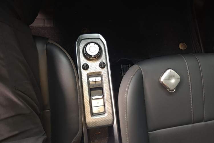 Used Baojun Spark 2023 Intelligent Premium Edition Gear Lever