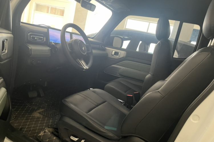 Used Baojun Spark 2023 Flagship Edition Interior 3