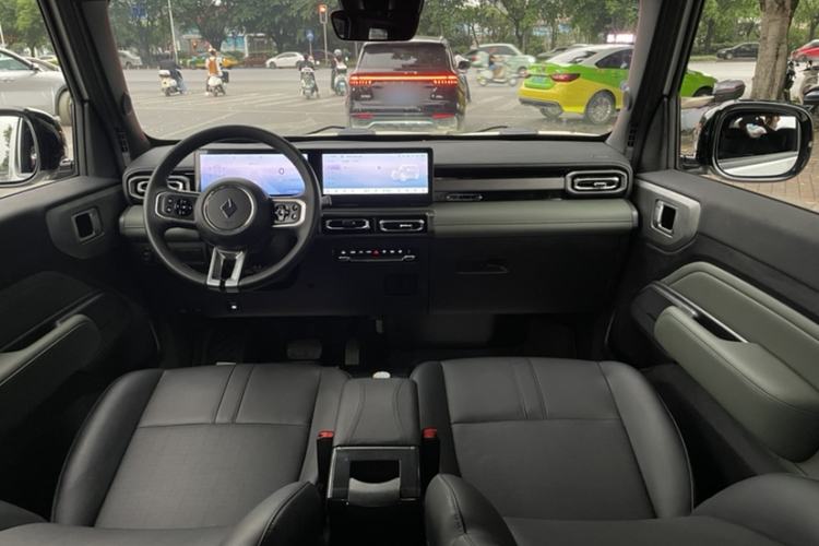 Used Baojun Spark 2023 Flagship Edition Interior 4
