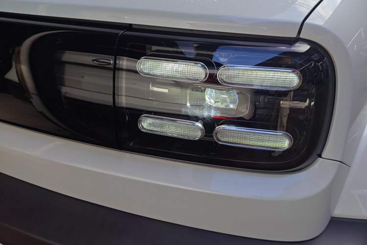 Used Baojun Spark 2023 Flagship Edition Left Front Headlight