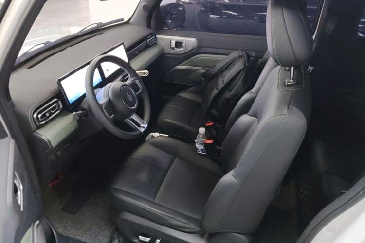 Used Baojun Spark 2023 Flagship Edition Left Front Seat