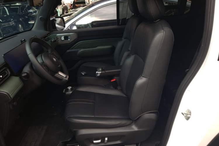 Used Baojun Spark 2023 Intelligent Premium Edition Left Front Seat