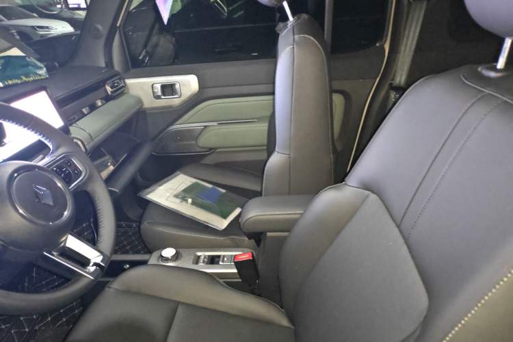 Used Baojun Spark 2023 Intelligent Premium Edition Left Front Seat
