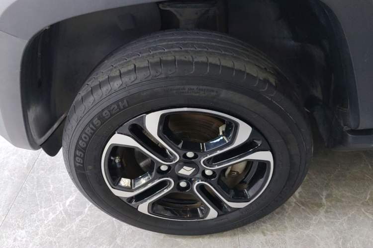 Used Baojun Spark 2023 Flagship Edition Left Front Wheel Hub