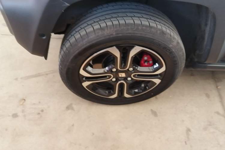 Used Baojun Spark 2023 Intelligent Premium Edition Left Front Wheel Hub