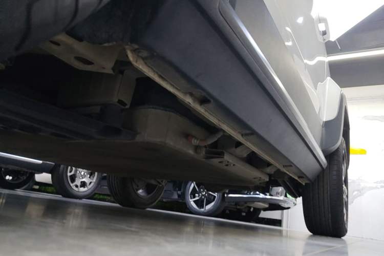 Used Baojun Spark 2023 Flagship Edition Left Side Sill
