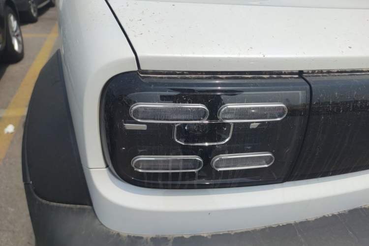 Used Baojun Spark 2023 Flagship Edition Right Front Headlight