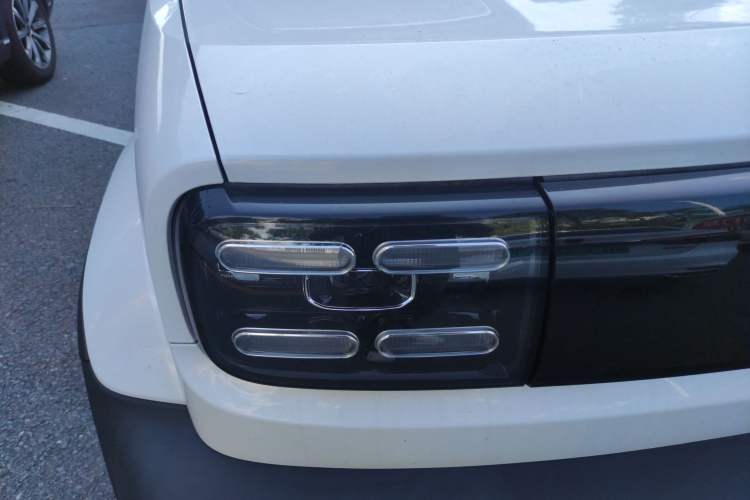 Used Baojun Spark 2023 Flagship Edition Right Front Headlight