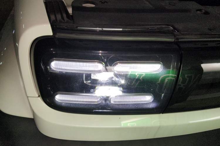Used Baojun Spark 2023 Intelligent Premium Edition Right Front Headlight