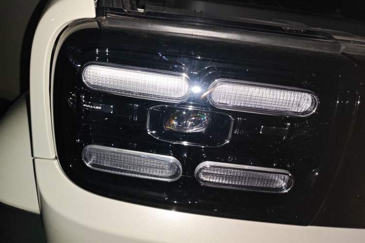 Used Baojun Spark 2023 Intelligent Premium Edition Right Front Headlight