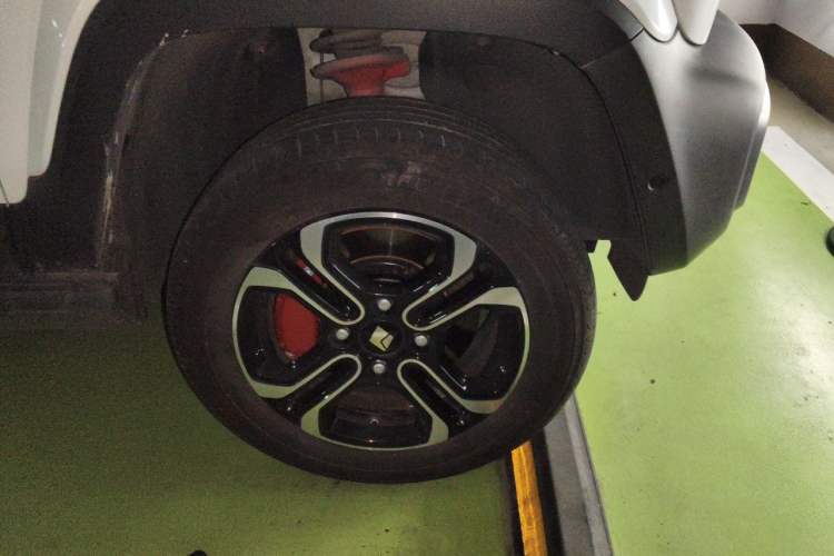 Used Baojun Spark 2023 Intelligent Premium Edition Right Front Wheel Hub