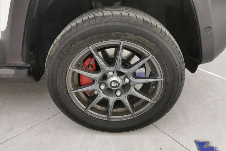 Used Baojun Spark 2023 Intelligent Premium Edition Right Front Wheel Hub