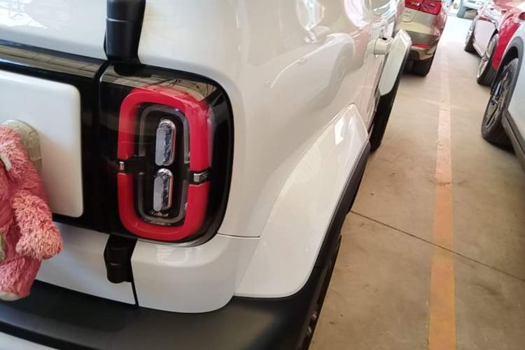 Used Baojun Spark 2023 Intelligent Premium Edition Right Rear Taillight
