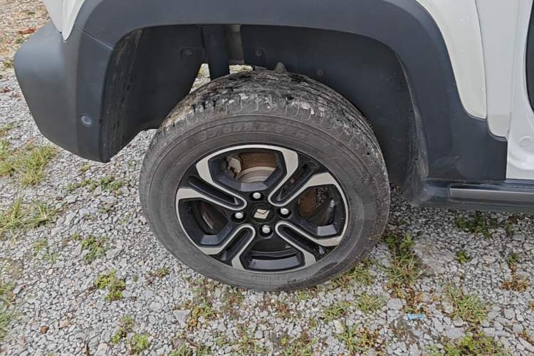 Used Baojun Spark 2023 Intelligent Premium Edition Right Rear Wheel Hub