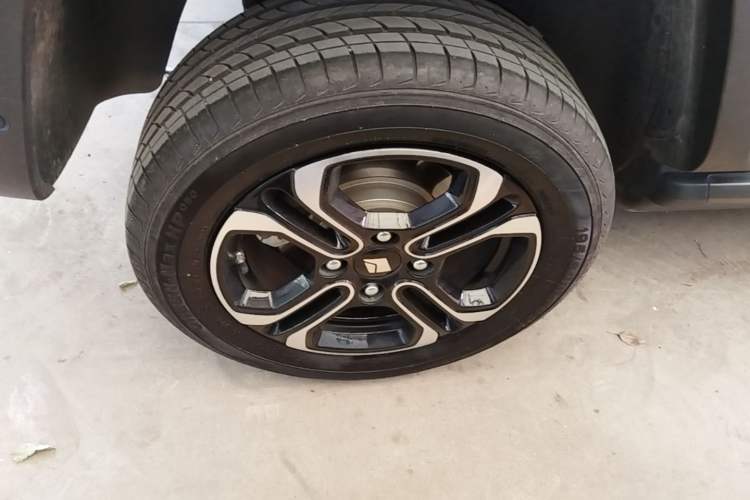Used Baojun Spark 2023 Intelligent Premium Edition Right Rear Wheel Hub