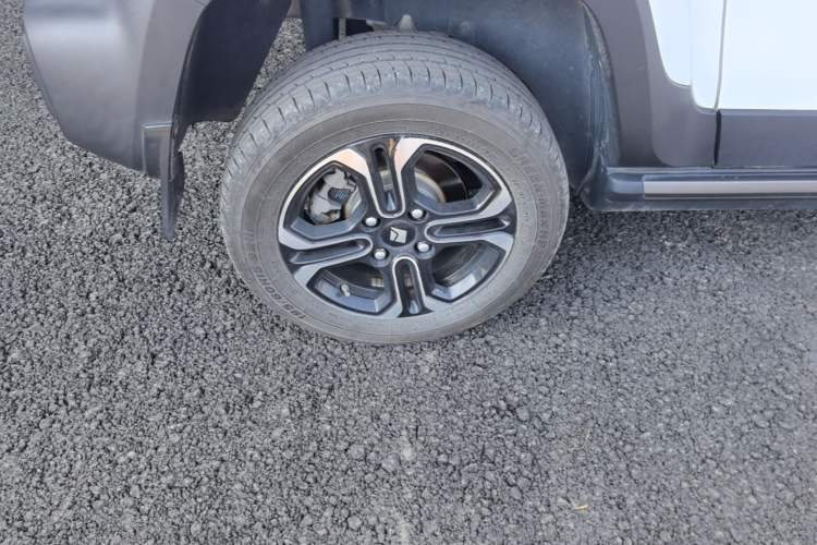 Used Baojun Spark 2023 Flagship Edition Right Rear Wheel Hub