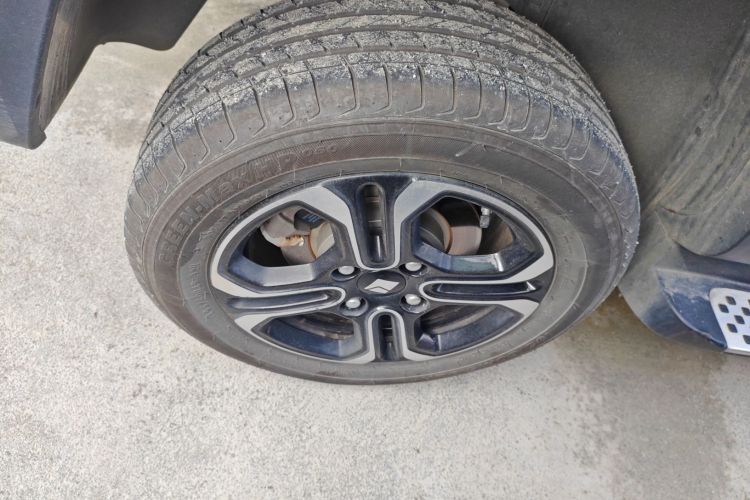 Used Baojun Spark 2023 Flagship Edition Right Rear Wheel Hub