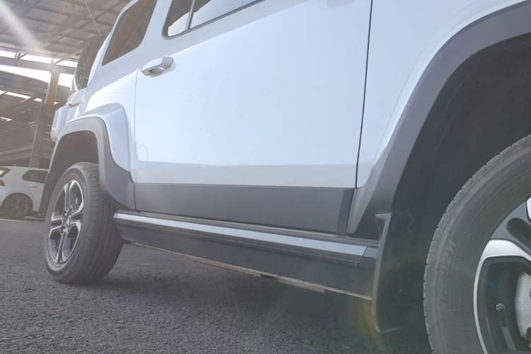 Used Baojun Spark 2023 Flagship Edition Right Side Sill