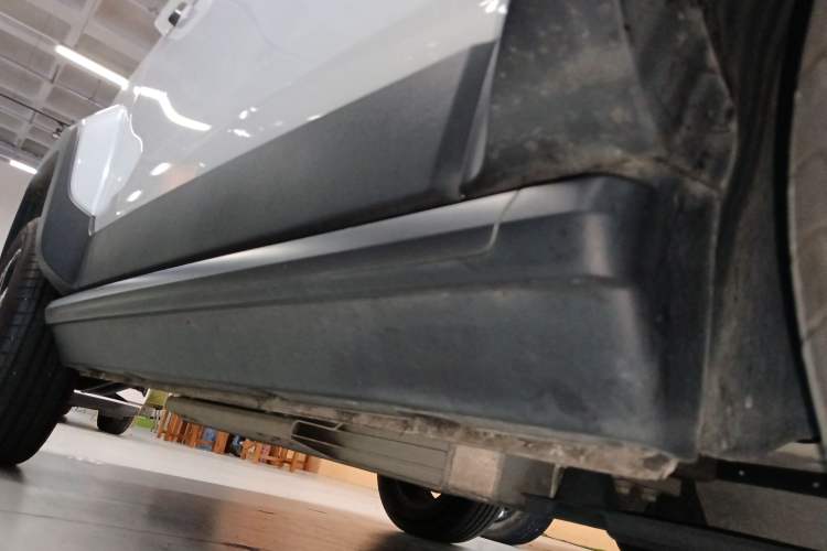 Used Baojun Spark 2023 Intelligent Premium Edition Right Side Sill