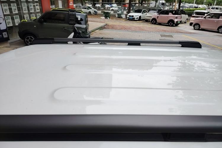 Used Baojun Spark 2023 Flagship Edition Roof