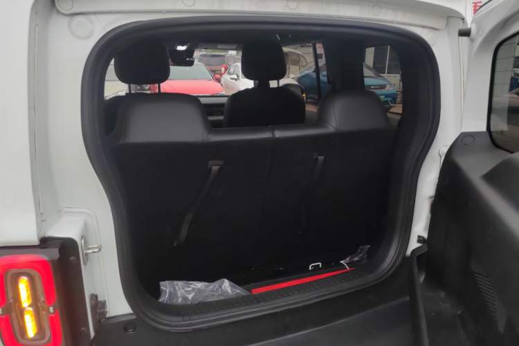 Used Baojun Spark 2023 Flagship Edition Trunk