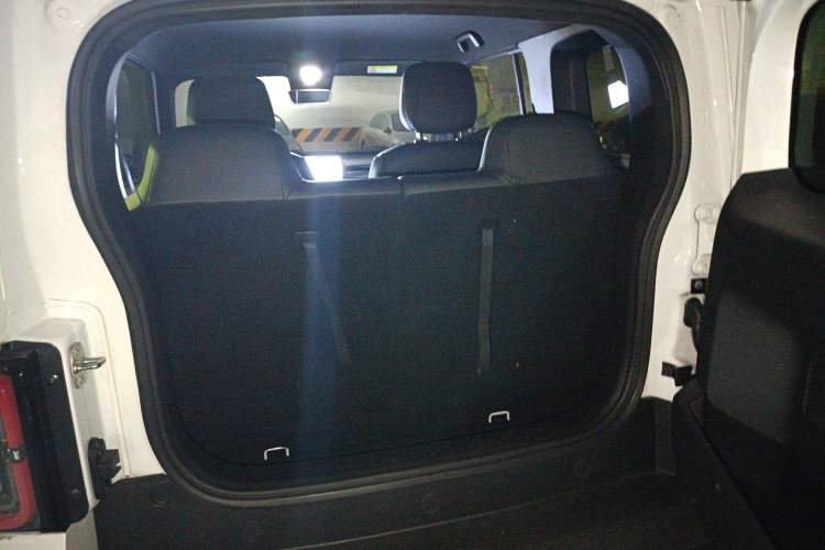 Used Baojun Spark 2023 Flagship Edition Trunk