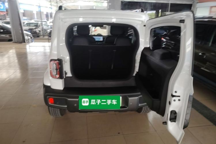 Used Baojun Spark 2023 Flagship Edition Trunk
