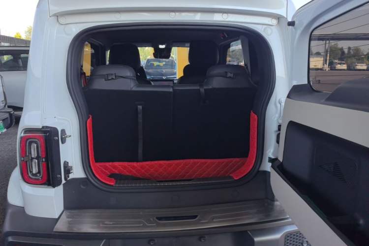 Used Baojun Spark 2023 Flagship Edition Trunk