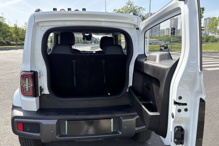 Used Baojun Spark 2023 Flagship Edition Trunk