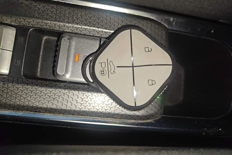 Used Baojun Spark 2023 Flagship Edition Vehicle Key